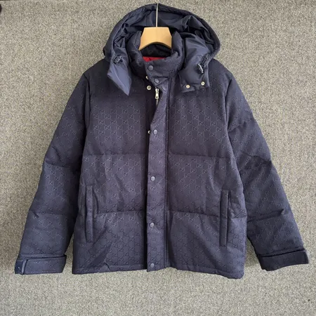 グッチ ダウンジャケット