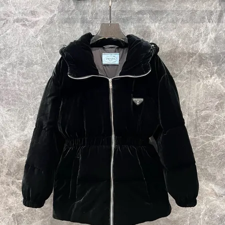 プラダ ダウンジャケット