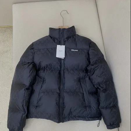セリーヌ ダウンジャケット
