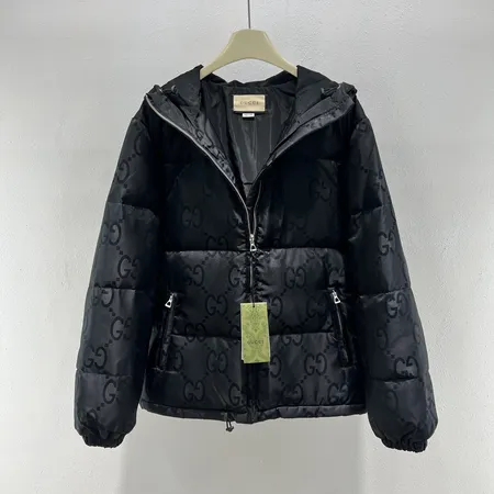 グッチ ダウンジャケット