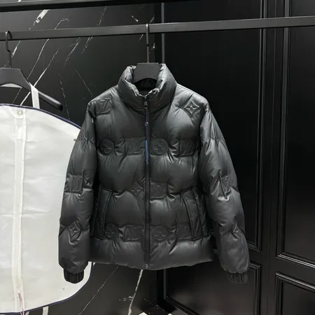 ルイヴィトン ダウンジャケット