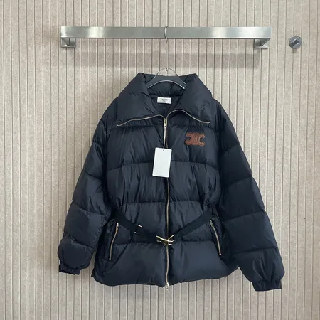 セリーヌ ダウンジャケット