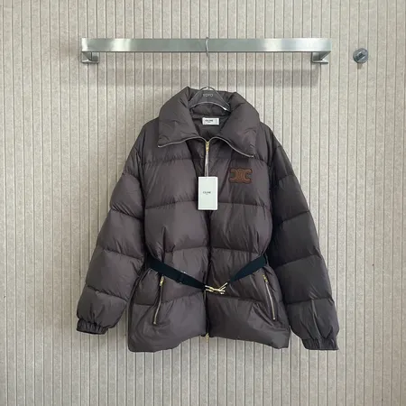 セリーヌ ダウンジャケット