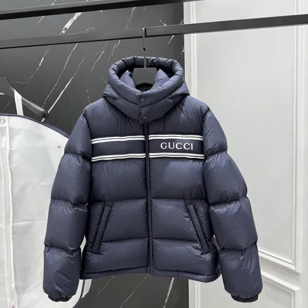 グッチ ダウンジャケット