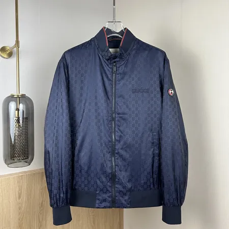 グッチ ダウンジャケット