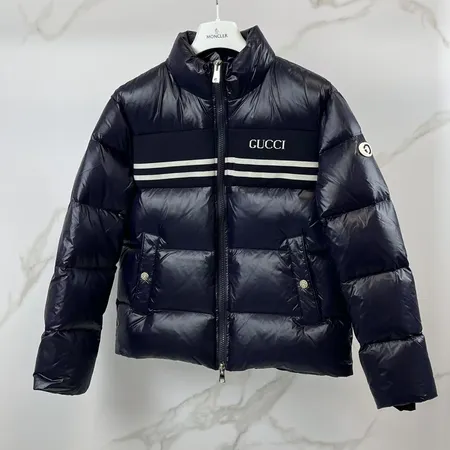 グッチ ダウンジャケット