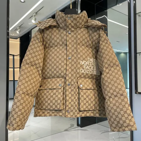 グッチ ダウンジャケット