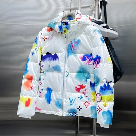 ルイヴィトン ダウンジャケット