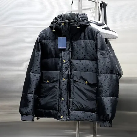 ルイヴィトン ダウンジャケット