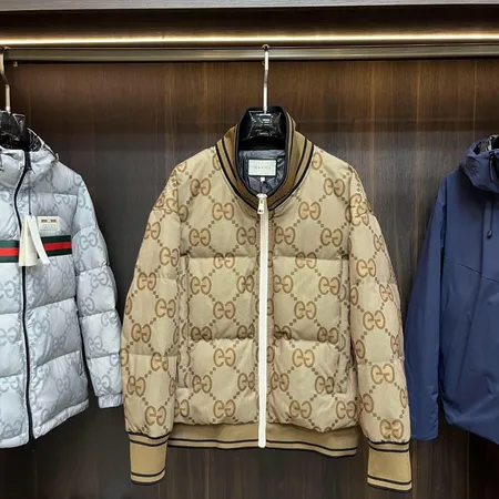 グッチ ダウンジャケット