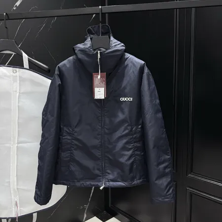 グッチ ダウンジャケット