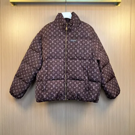 ルイヴィトン ダウンジャケット