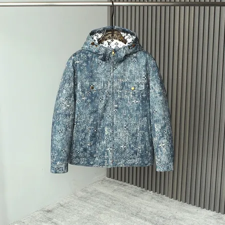 ルイヴィトン ダウンジャケット