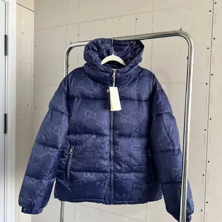 グッチ ダウンジャケット