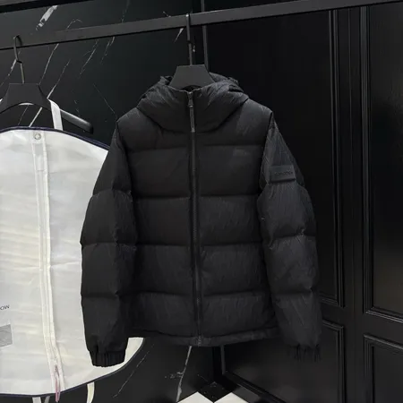 ルイヴィトン ダウンジャケット