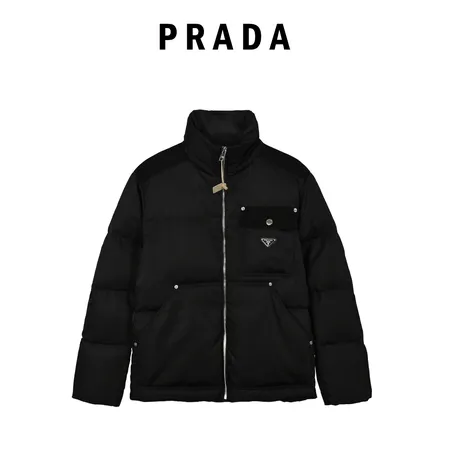 プラダ ダウンジャケット