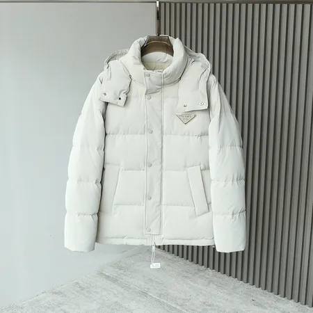 プラダ ダウンジャケット