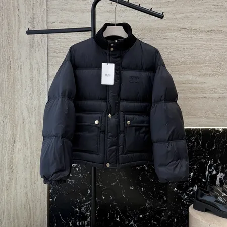 セリーヌ ダウンジャケット