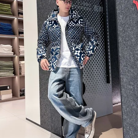 ルイヴィトン ダウンジャケット