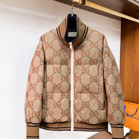 グッチ ダウンジャケット