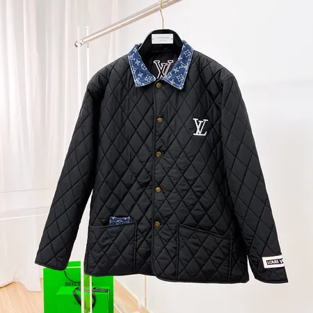 ルイヴィトン ダウンジャケット