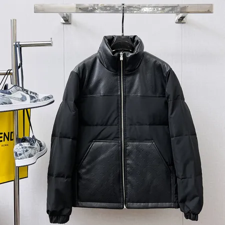 ルイヴィトン ダウンジャケット