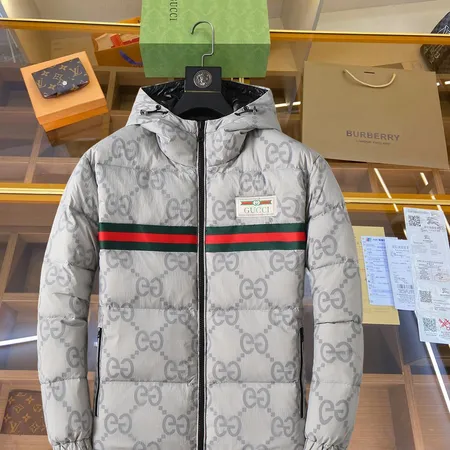 グッチ ダウンジャケット