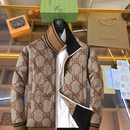 グッチ ダウンジャケット