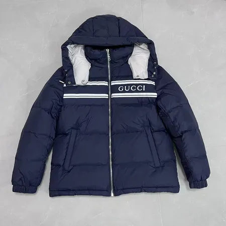 グッチ ダウンジャケット