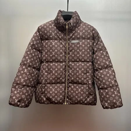 ルイヴィトン ダウンジャケット