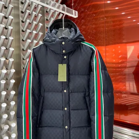 グッチ ダウンジャケット
