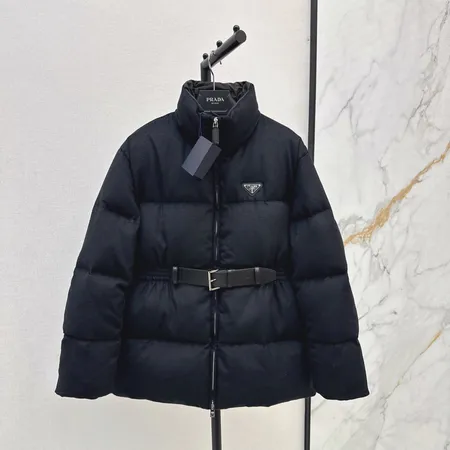 プラダ ダウンジャケット