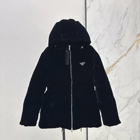 プラダ ダウンジャケット