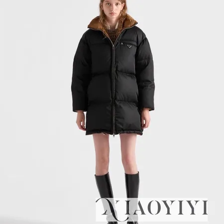 プラダ ダウンジャケット