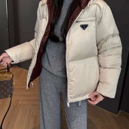 プラダ ダウンジャケット
