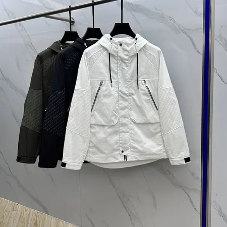 ルイヴィトン ダウンジャケット