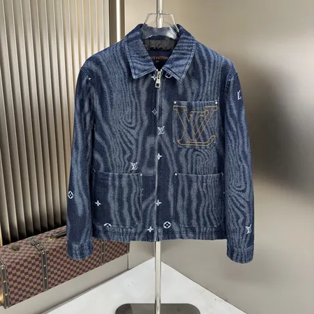 ルイヴィトン ダウンジャケット