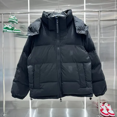 ルイヴィトン ダウンジャケット