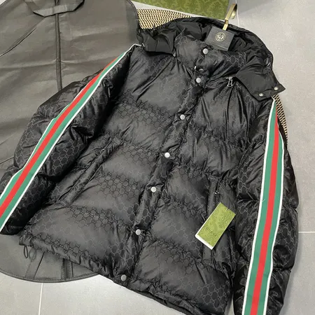 グッチ ダウンジャケット
