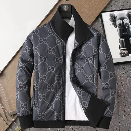 グッチ ダウンジャケット