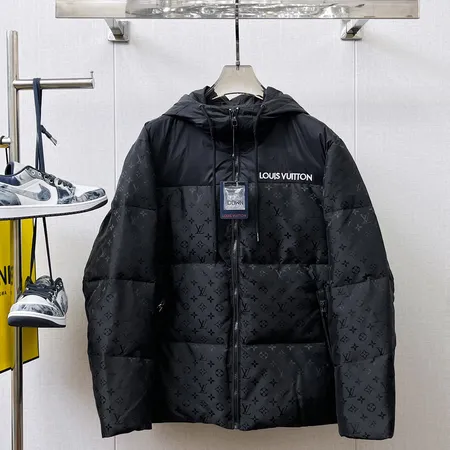 ルイヴィトン ダウンジャケット