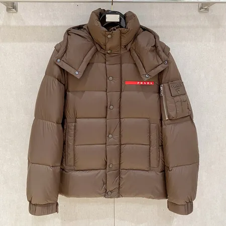 プラダ ダウンジャケット