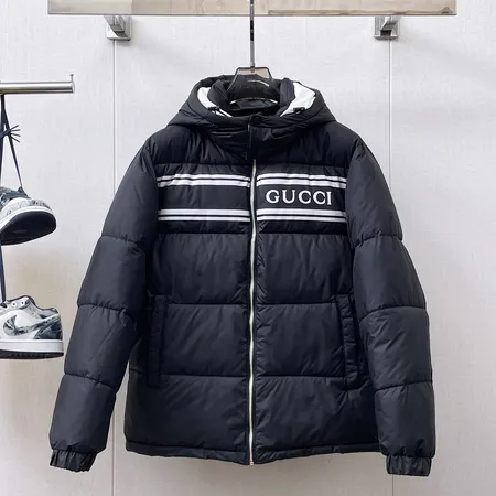 グッチ ダウンジャケット