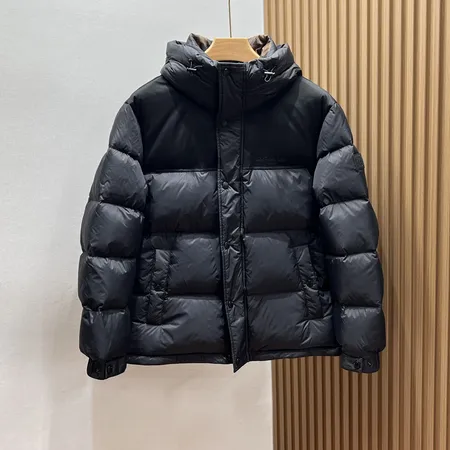 ルイヴィトン ダウンジャケット