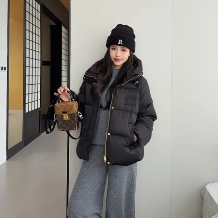 セリーヌ ダウンジャケット