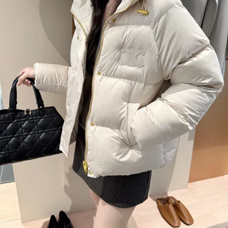 セリーヌ ダウンジャケット