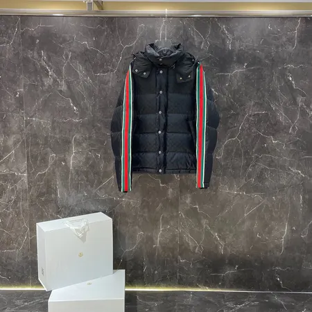 グッチ ダウンジャケット
