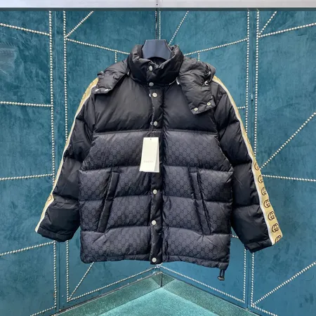 グッチ ダウンジャケット