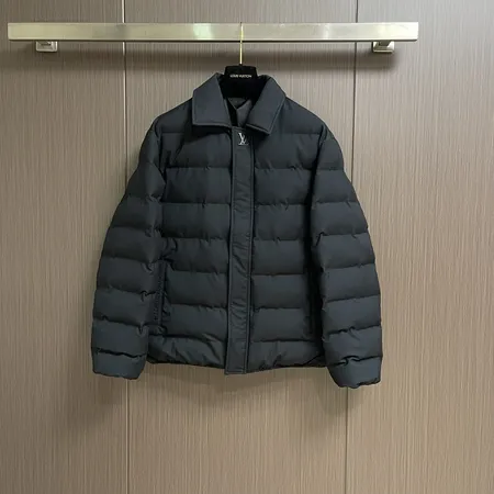 ルイヴィトン ダウンジャケット