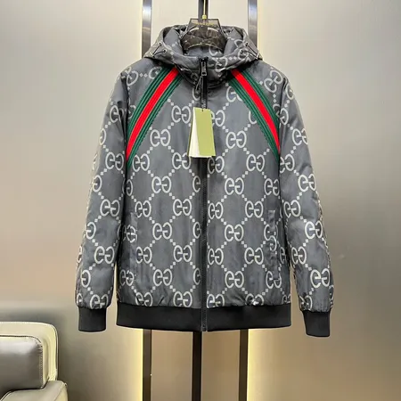 グッチ ダウンジャケット